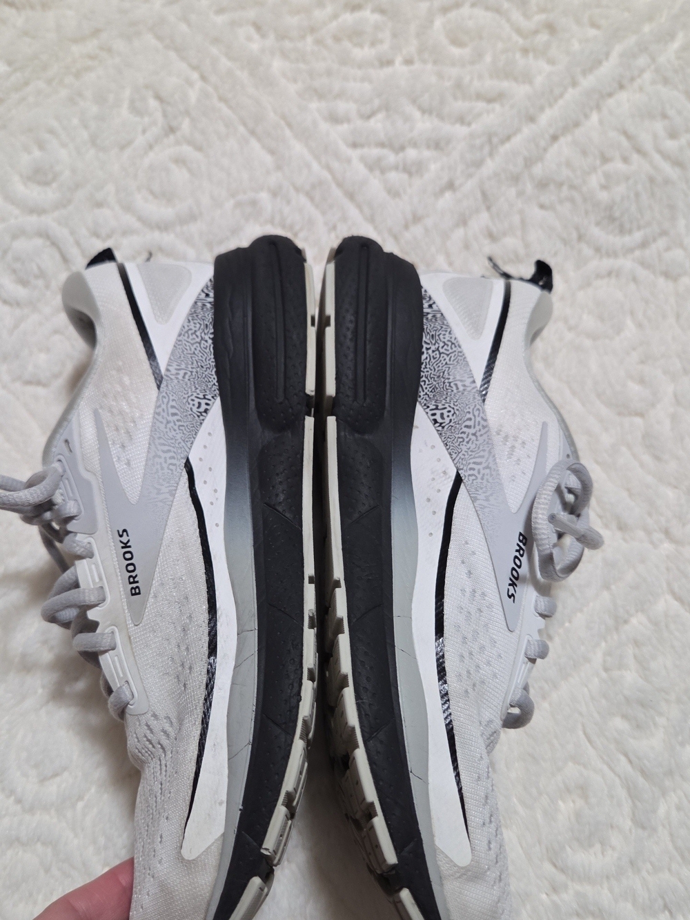 Brooks Women's White and Black Running Shoes
